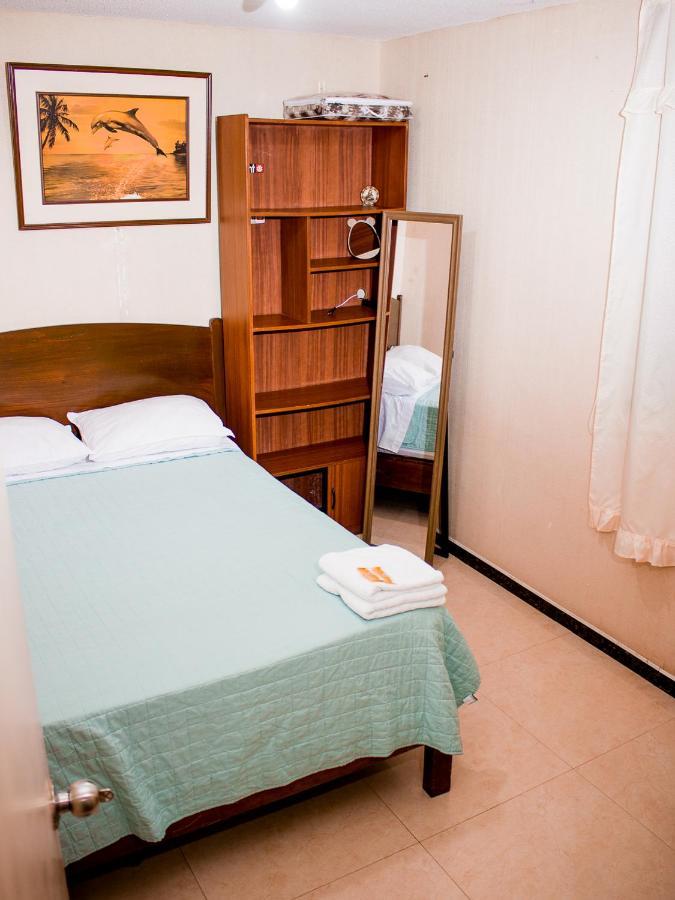 The White Lion 2 / 10 Min Airport Apartment Lima Luaran gambar