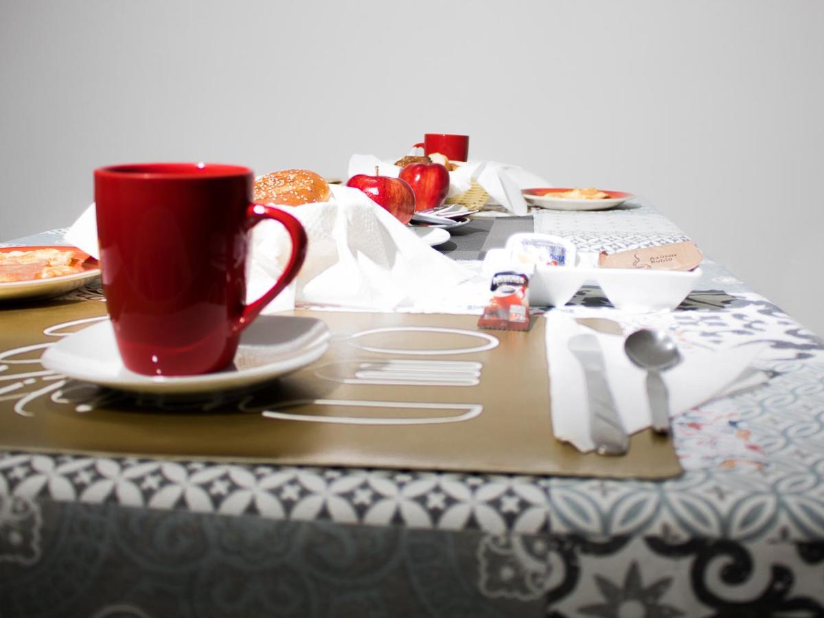 The White Lion 2 / 10 Min Airport Apartment Lima Luaran gambar